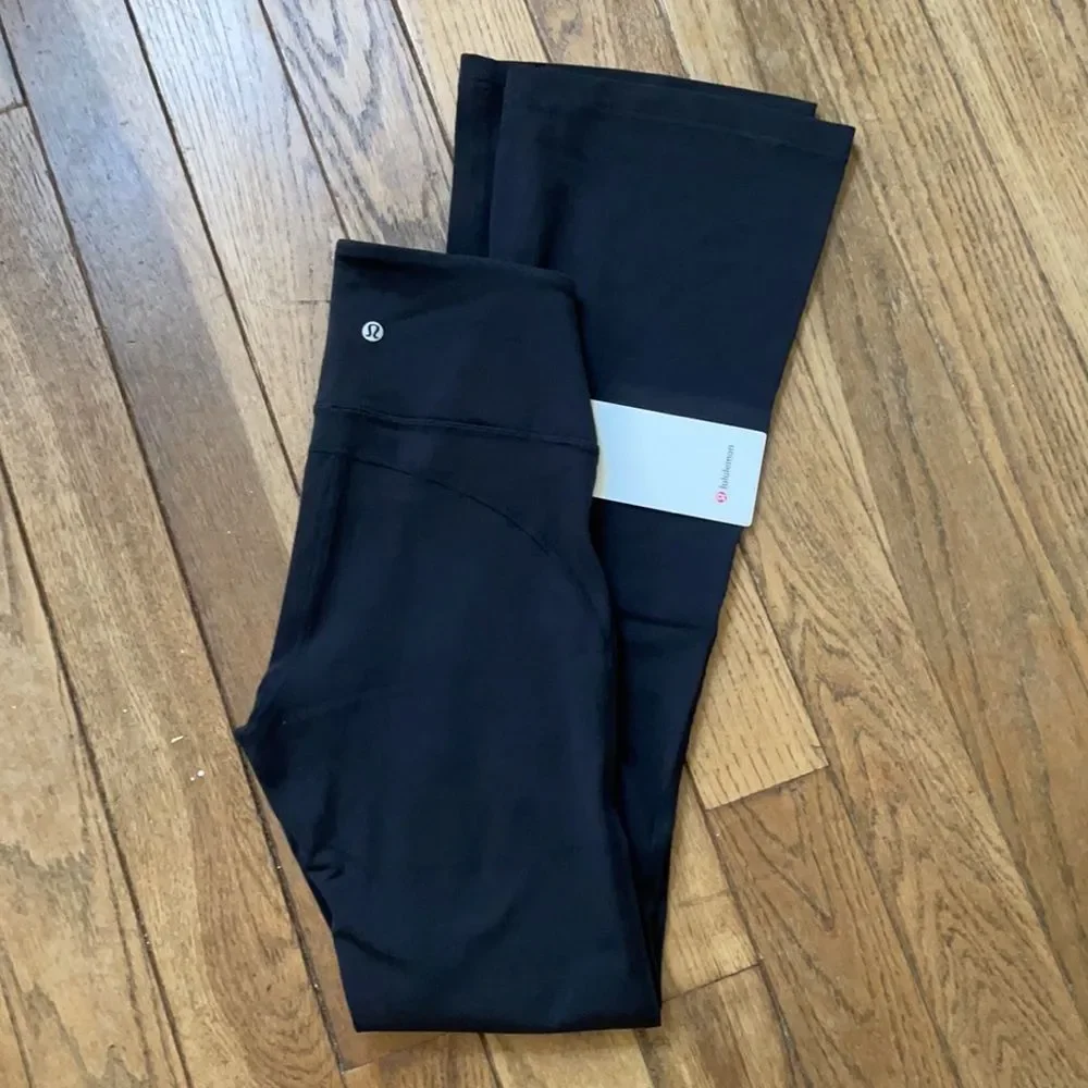NWT LULULEMON Groove Pant Flare High Waist LEGGING Solid Black SIZE 4 Nulu ALIGN - Picture 4 of 16
